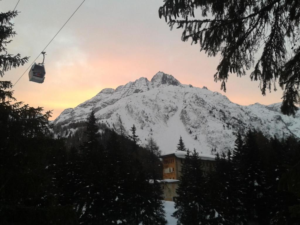 Hotel La Roccia Passo del Tonale Extérieur photo